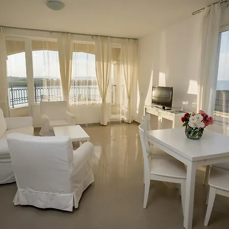 Sun Aparthotel 4*