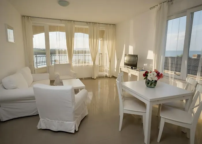 Sun Apartmanhotel 4*